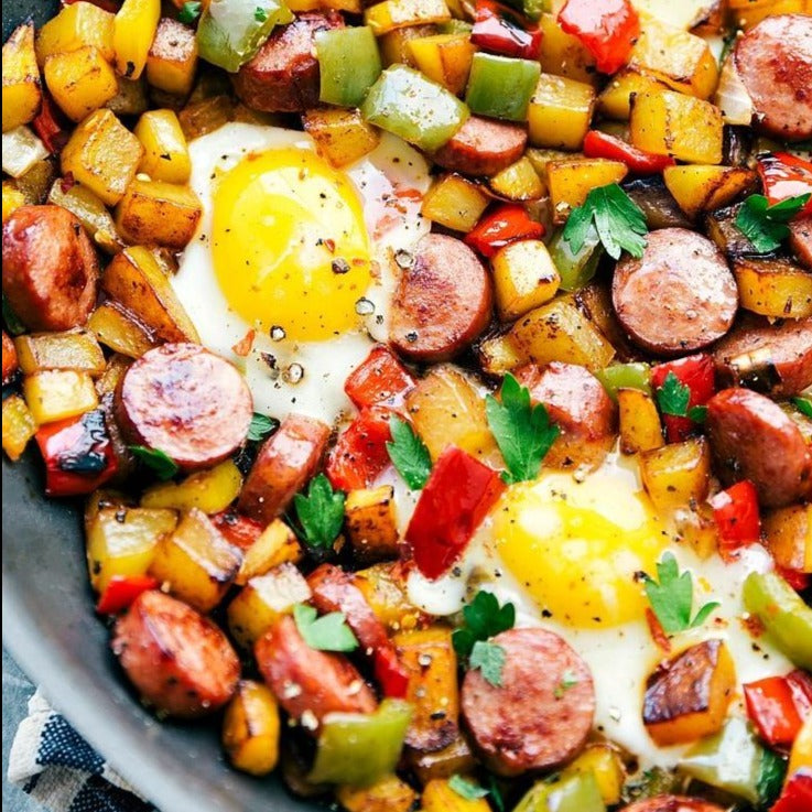 CHEESY BREAKFAST SKILLET