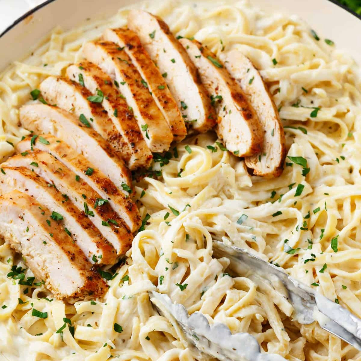 CHICKEN ALFREDO