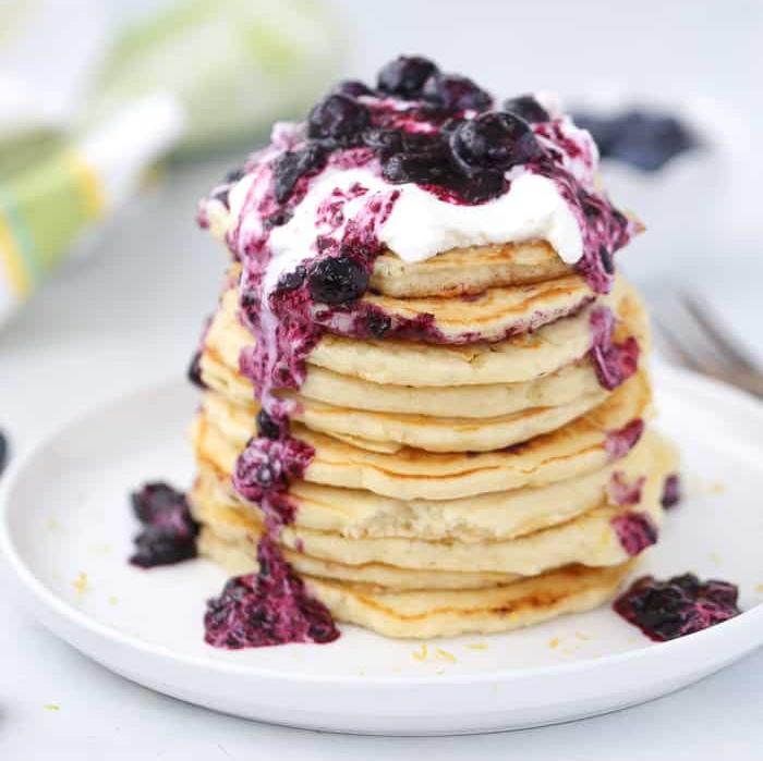BLUEBERRY CREAM PANCAKES